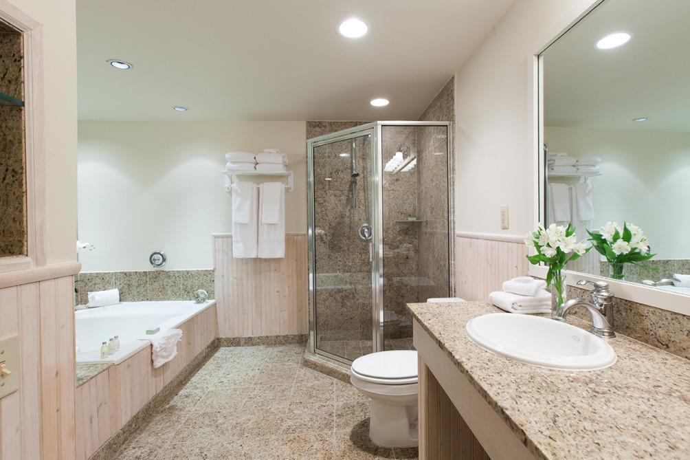 Ramada By Wyndham Rock Hill At Sullivan Center Room photo