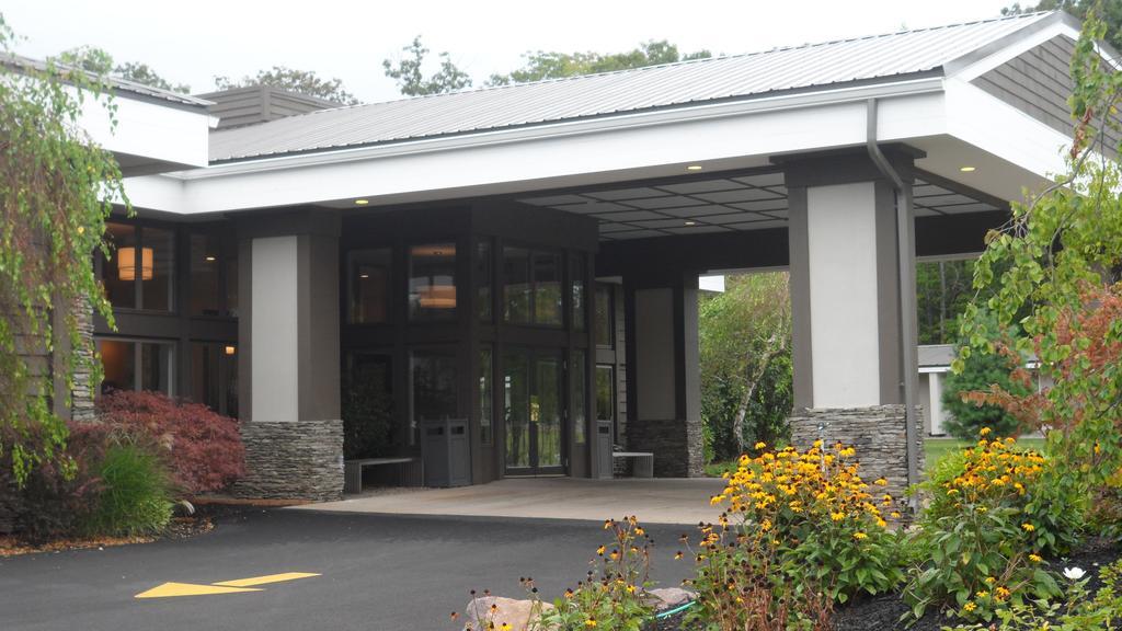 Ramada By Wyndham Rock Hill At Sullivan Center Hotel Exterior photo