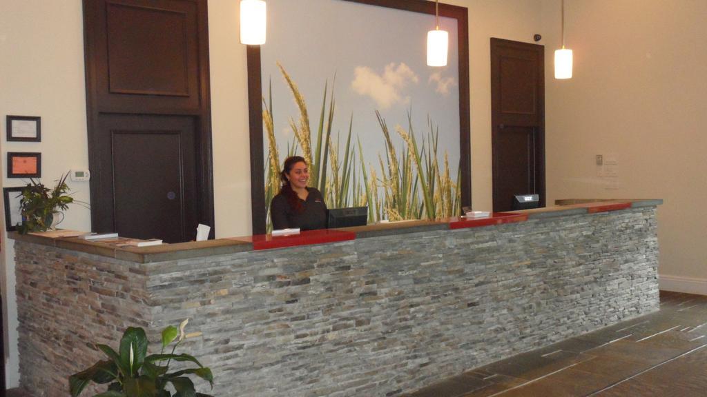 Ramada By Wyndham Rock Hill At Sullivan Center Exterior photo