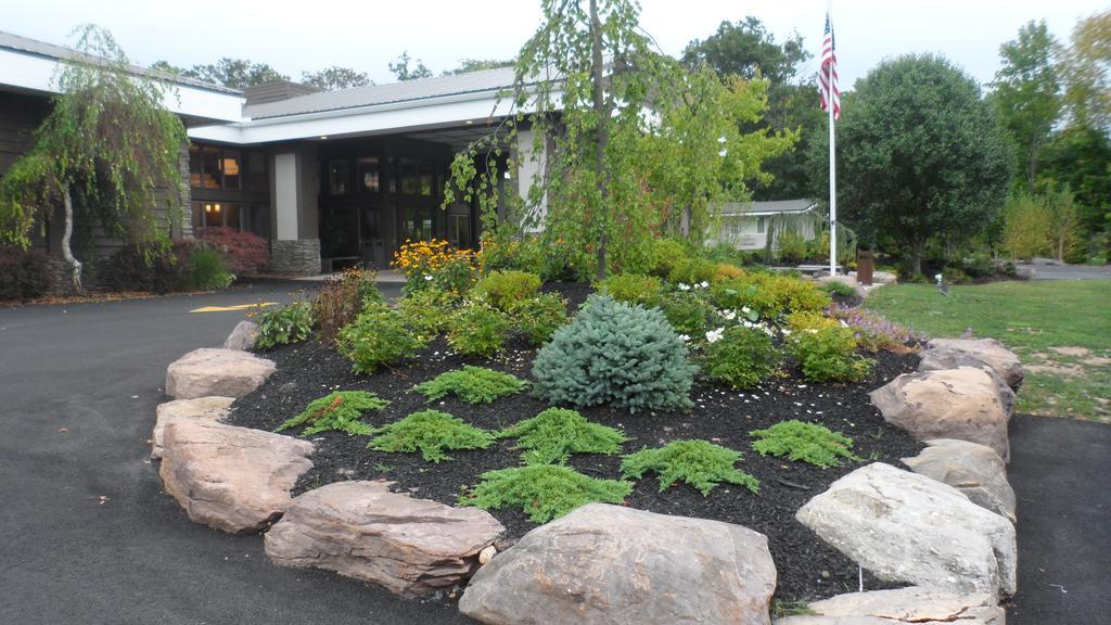 Ramada By Wyndham Rock Hill At Sullivan Center Exterior photo