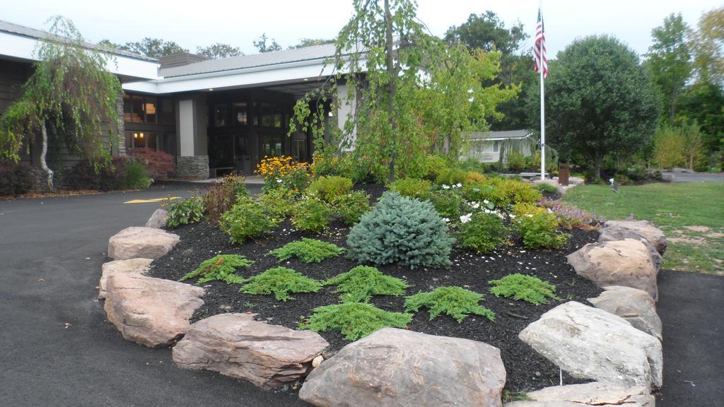 Ramada By Wyndham Rock Hill At Sullivan Center Hotel Exterior photo