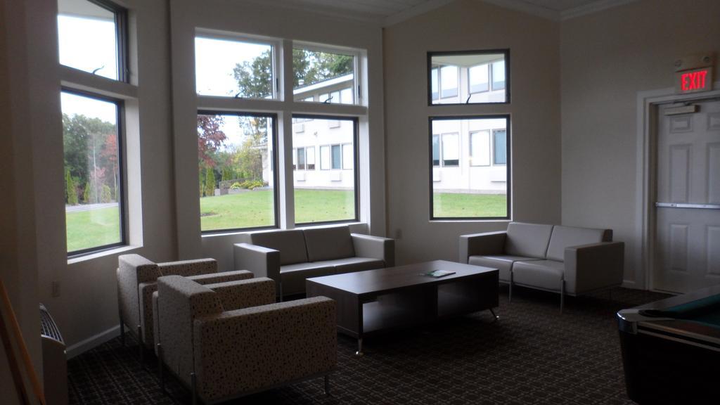 Ramada By Wyndham Rock Hill At Sullivan Center Exterior photo